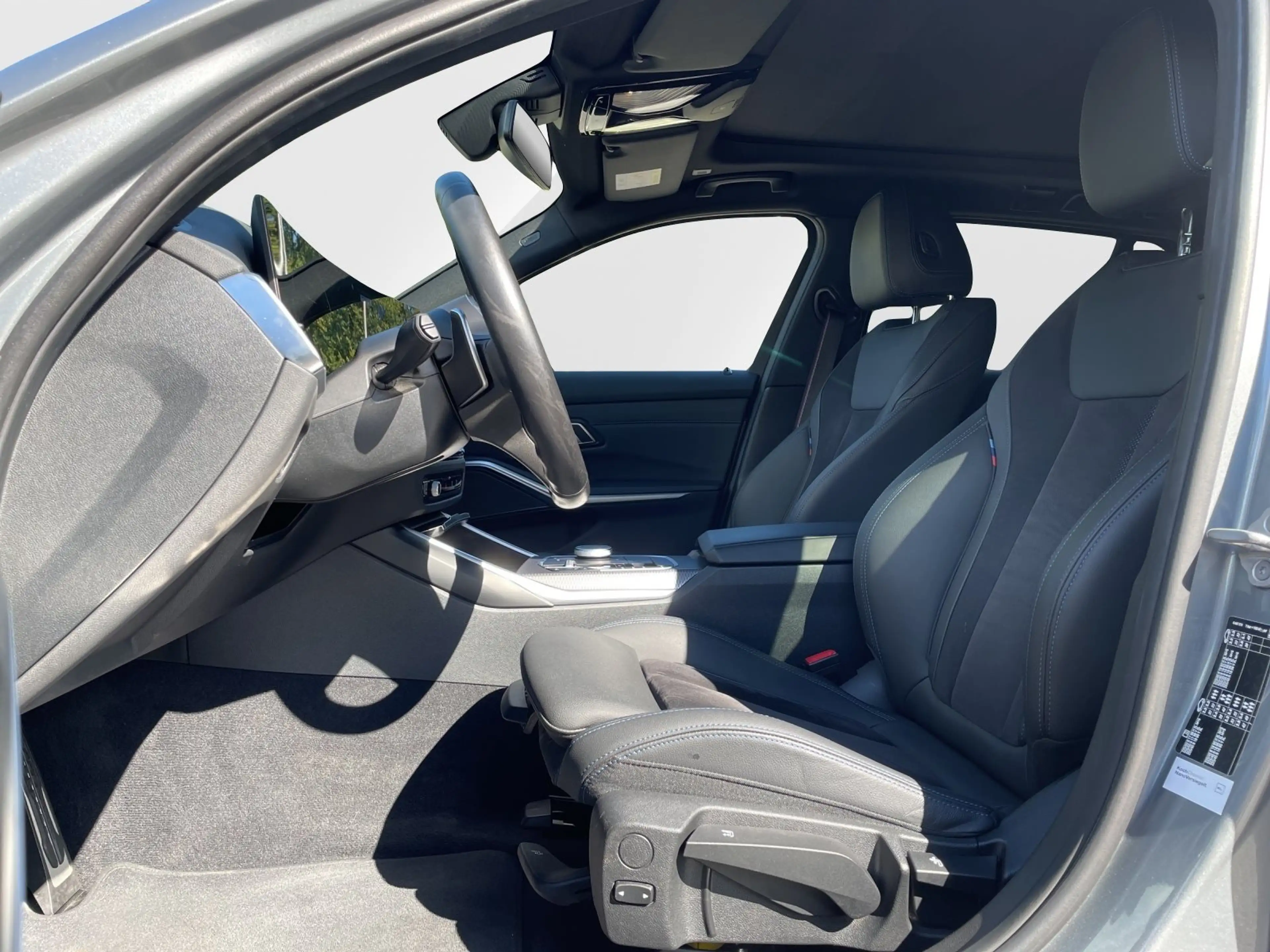 BMW 330 i Touring/ M Sport Pro/ ACC/ AHK/ RFK/ PanoDach/ H — photo 11