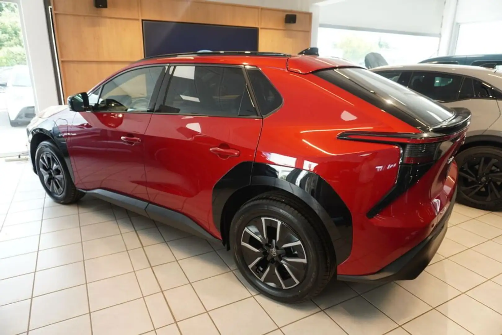 Toyota bZ4X Elektro 73kWh *VERFÜGBAR* Rot - 2