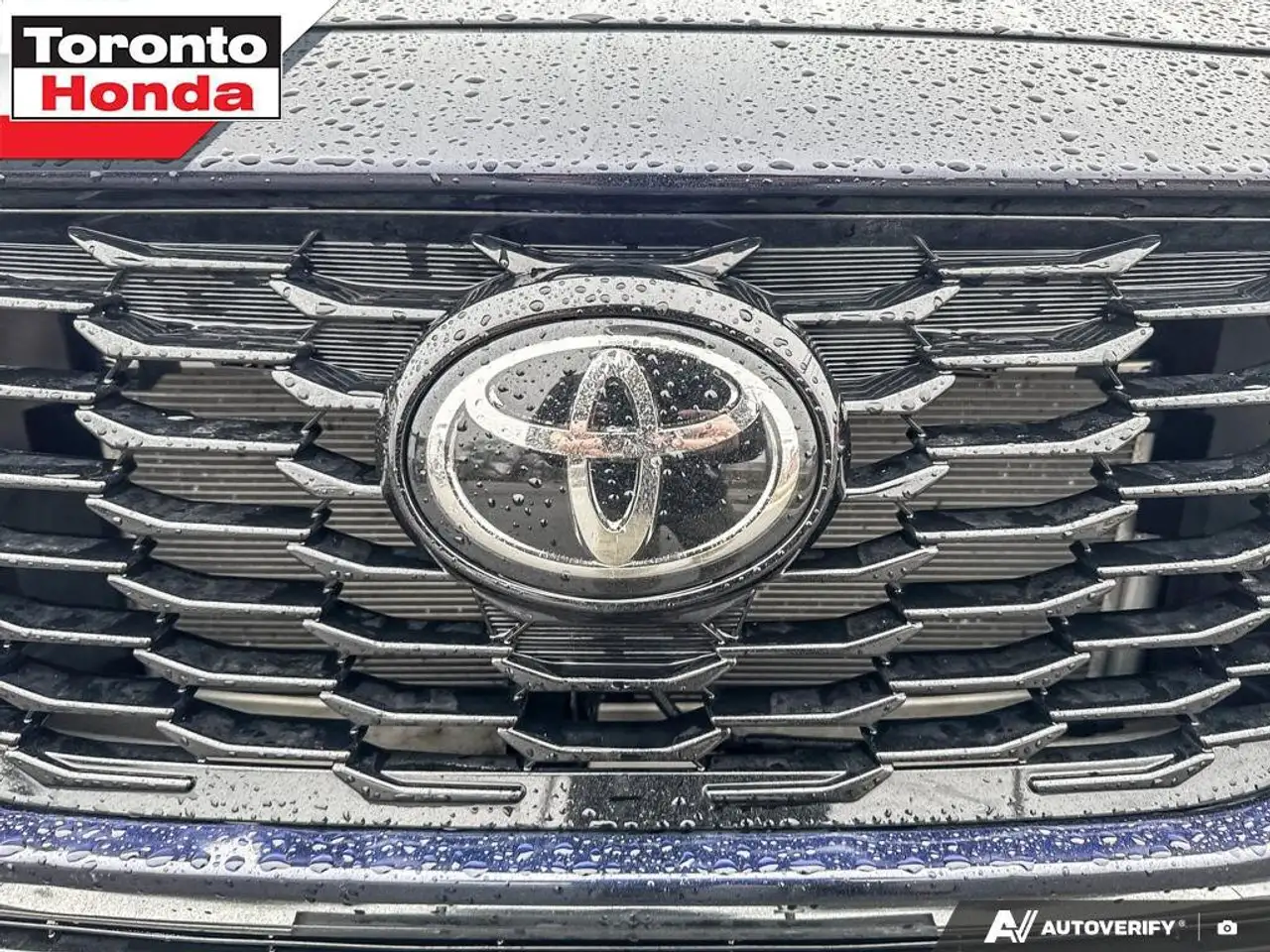 Toyota Highlander снимка Toyota Highlander