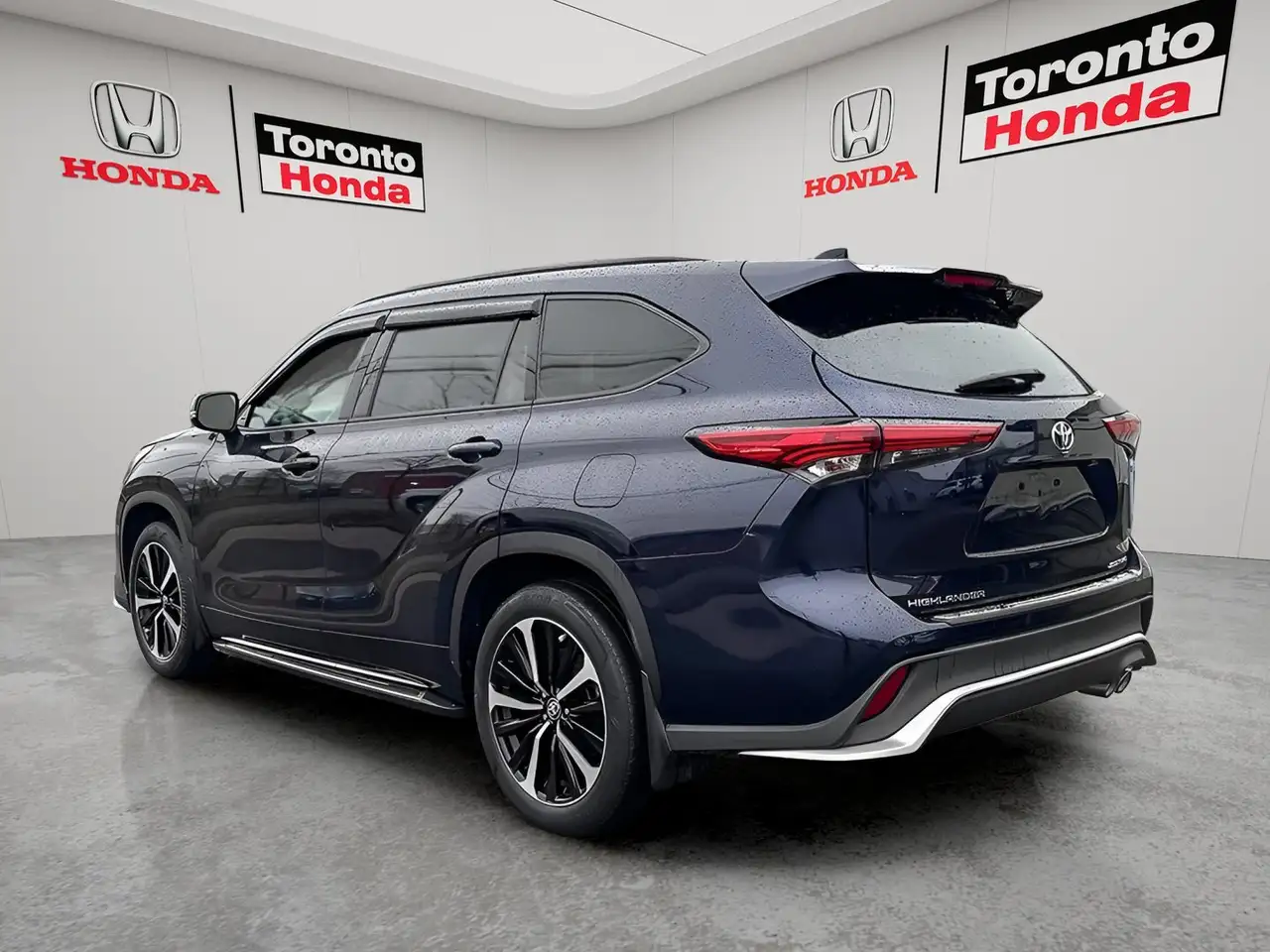 Toyota Highlander снимка Toyota Highlander