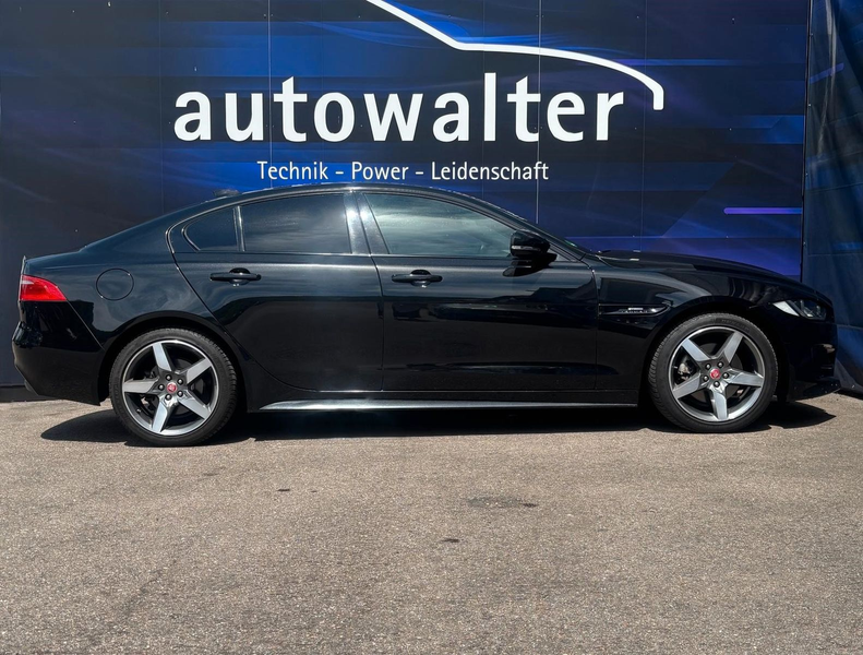 Jaguar XE R-Sport — photo 8