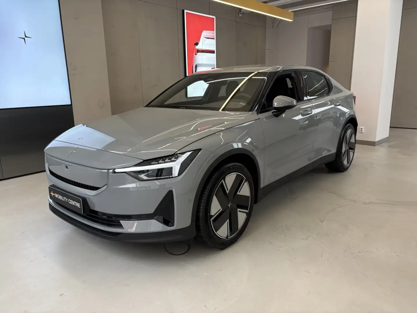 Polestar 2 LRSM 82 kWh | Direct leverbaar | Pilot- Climate Pa Grijs - 1