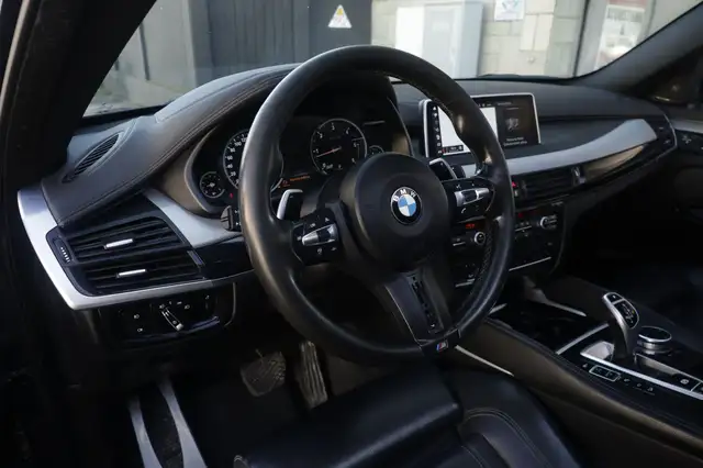 BMW X6 view 17