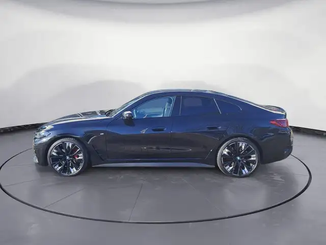 BMW M view 11