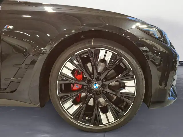 BMW M view 4