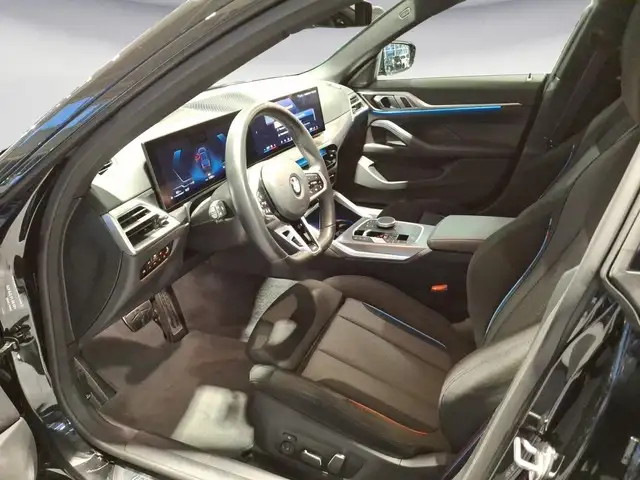 BMW M view 8