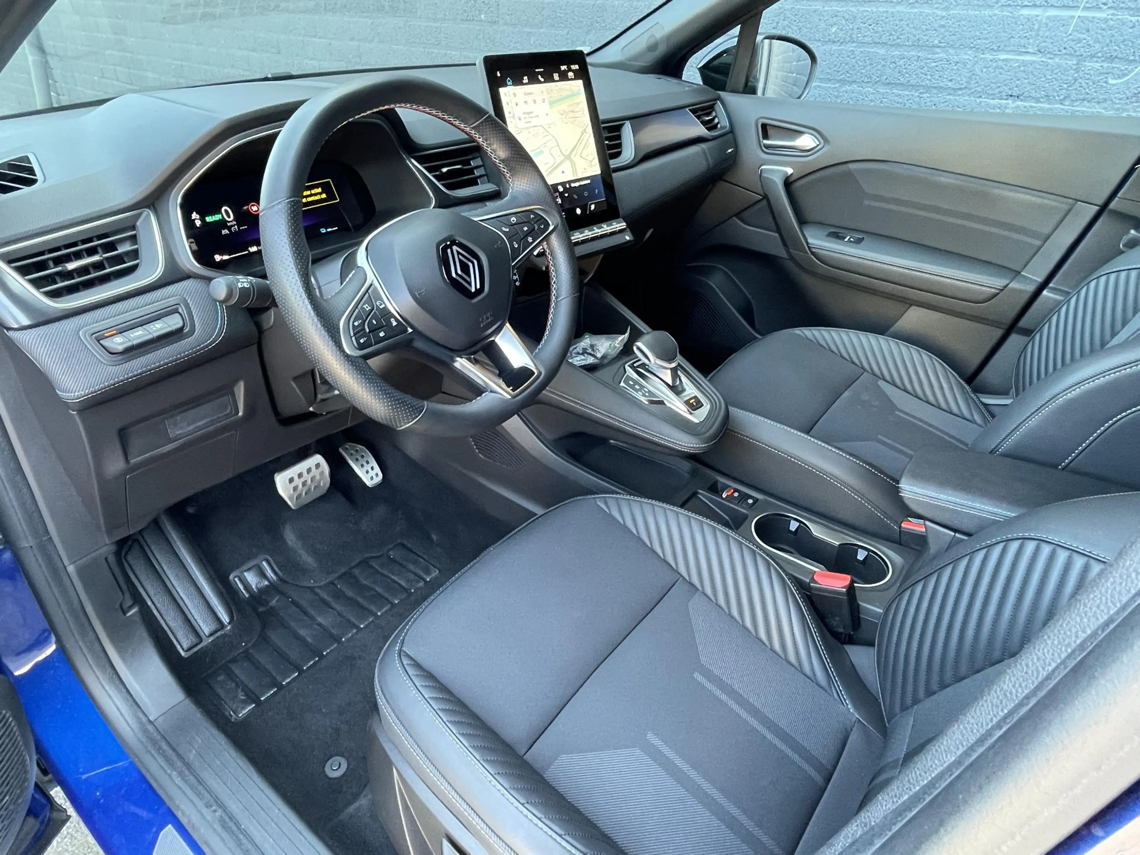 Renault Captur 1.6 E-Tech full hybrid 145 esprit Alpine | Camera — photo 8