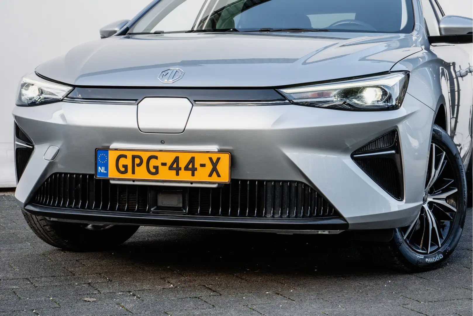 MG MG5 Electric Long Range Luxury 61 kWh Leer/ Camera/ Na Grijs - 2