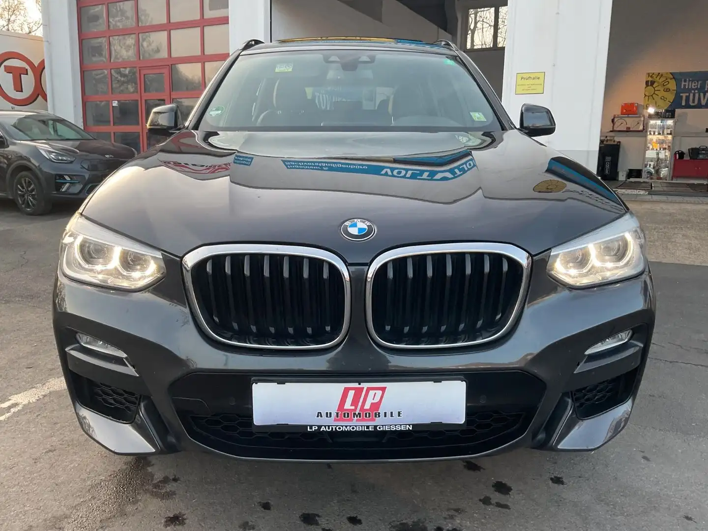 BMW X3 xDrive 20 d M Sport Pano AHK Navi ACC SHZ PDC Gris - 2