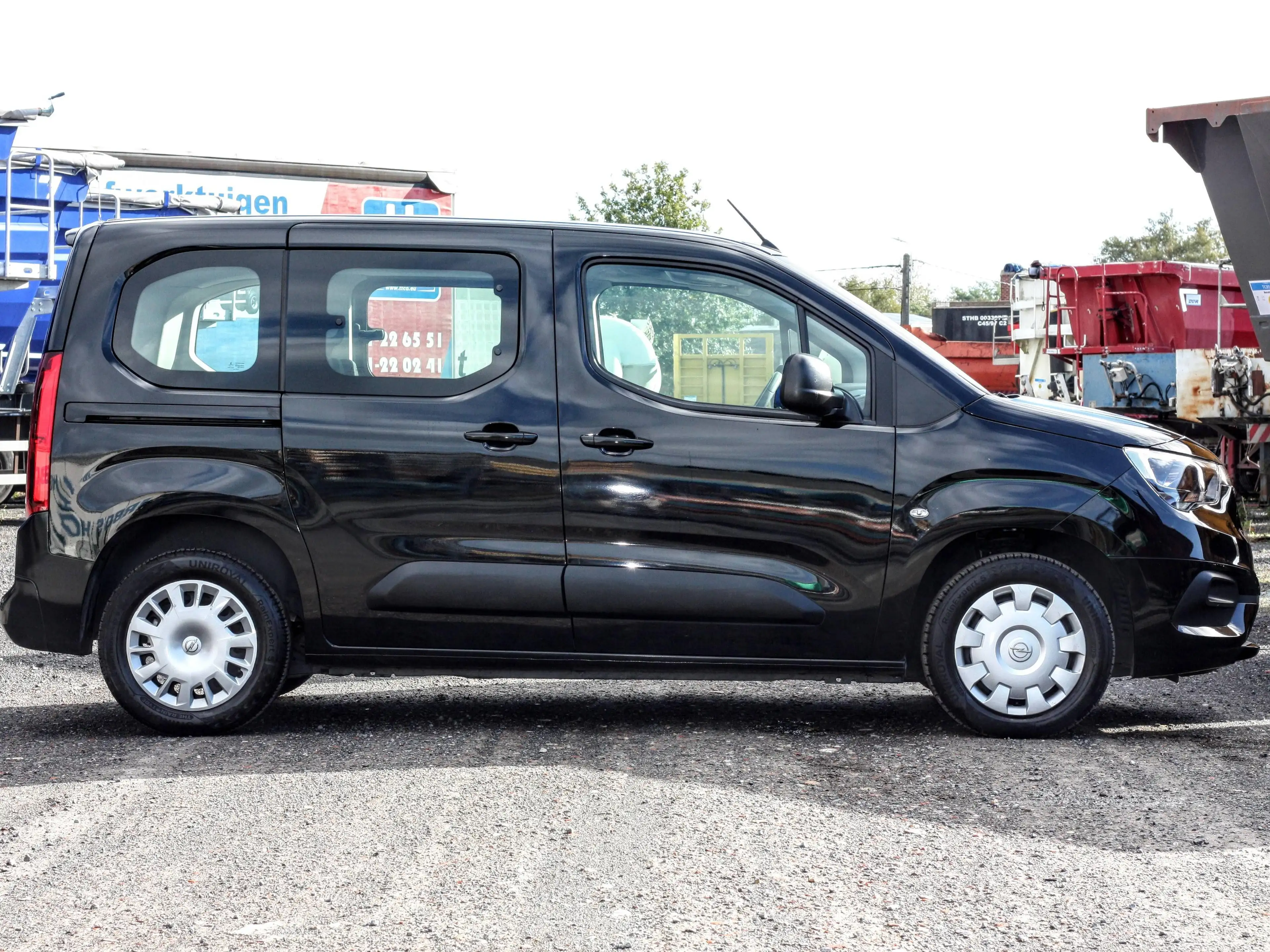 Opel Combo Life 1.5 Turbo D/ Navi Pro/ Carplay/ DAB+/ 5-zit/ ParkSensor/ ETC — photo 2