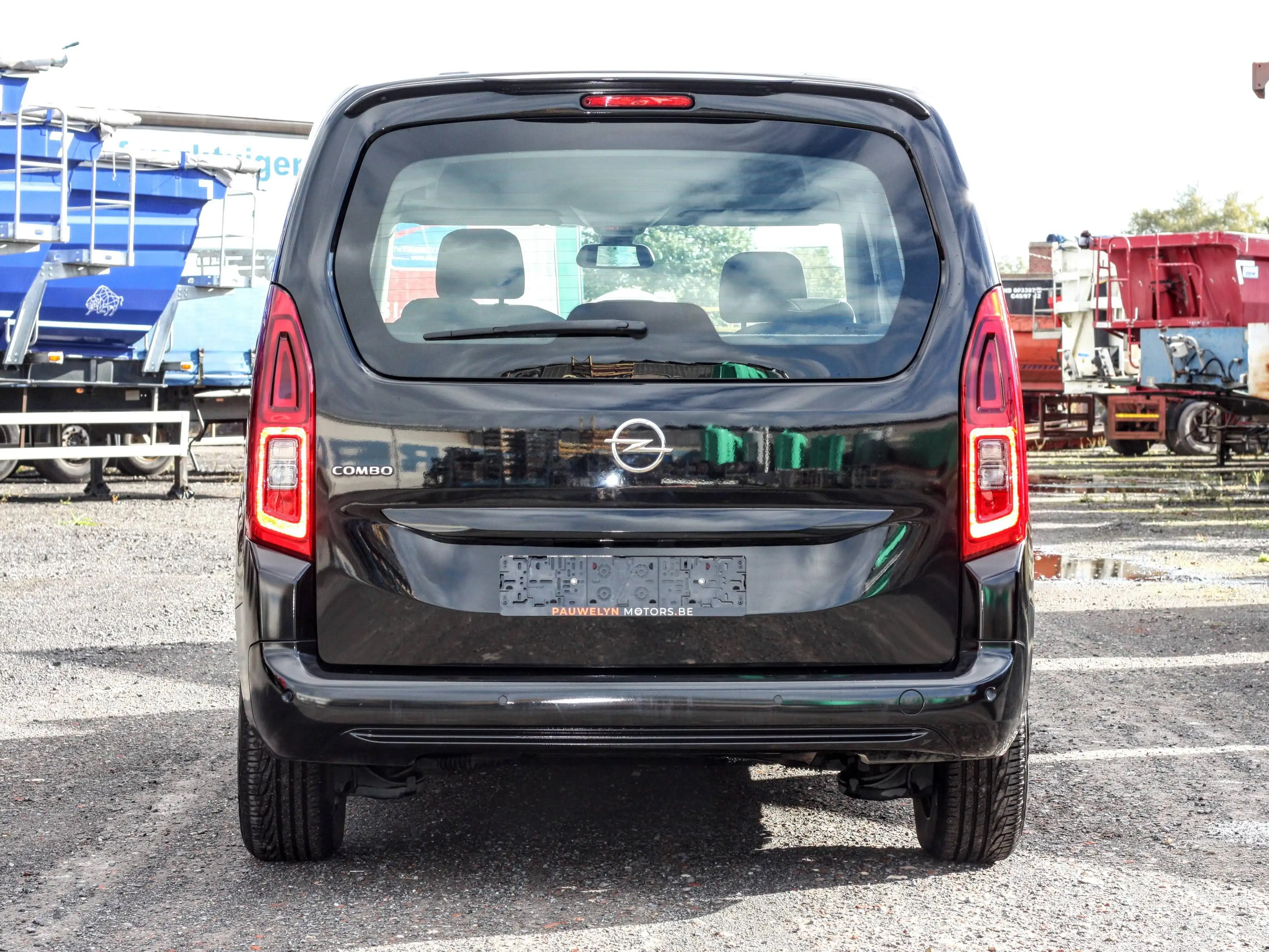 Opel Combo Life 1.5 Turbo D/ Navi Pro/ Carplay/ DAB+/ 5-zit/ ParkSensor/ ETC — photo 4