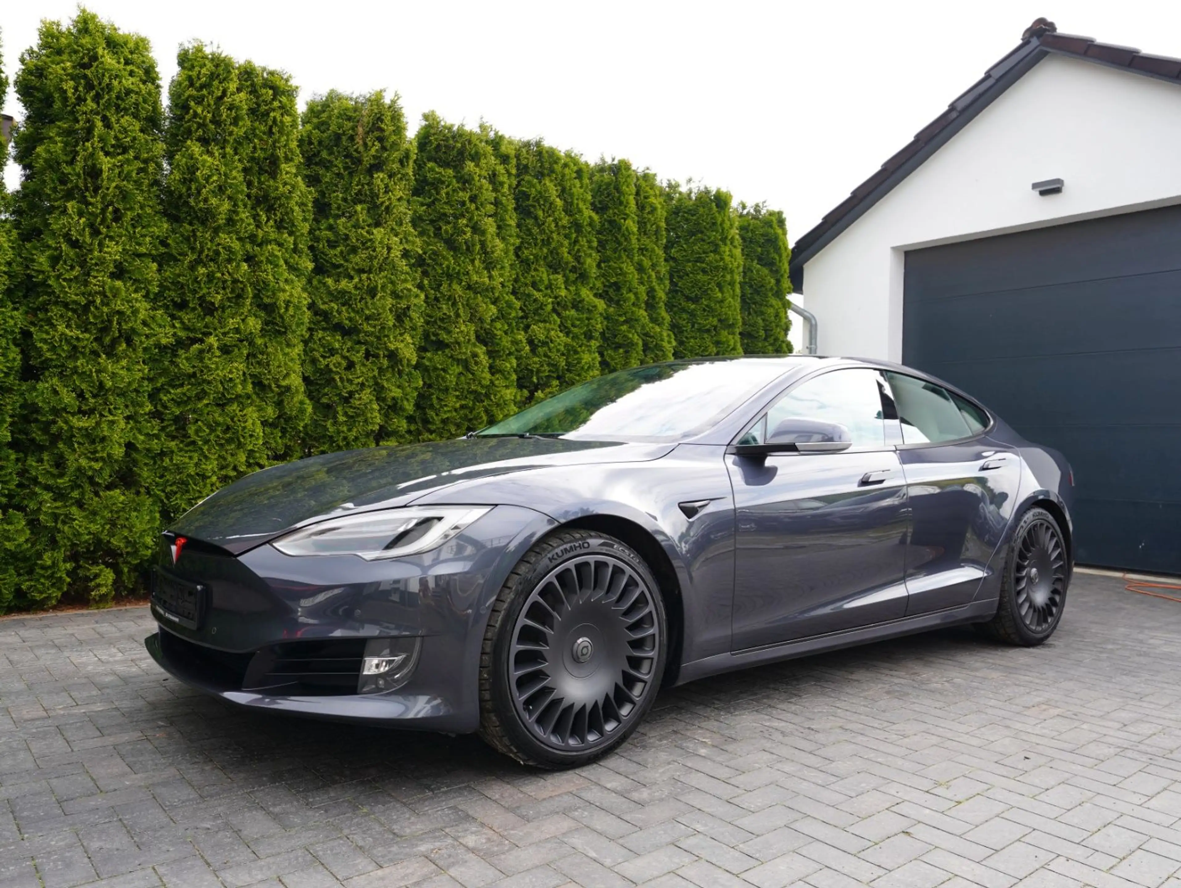 Tesla Model S 100 D Luft AHK voll — photo 2