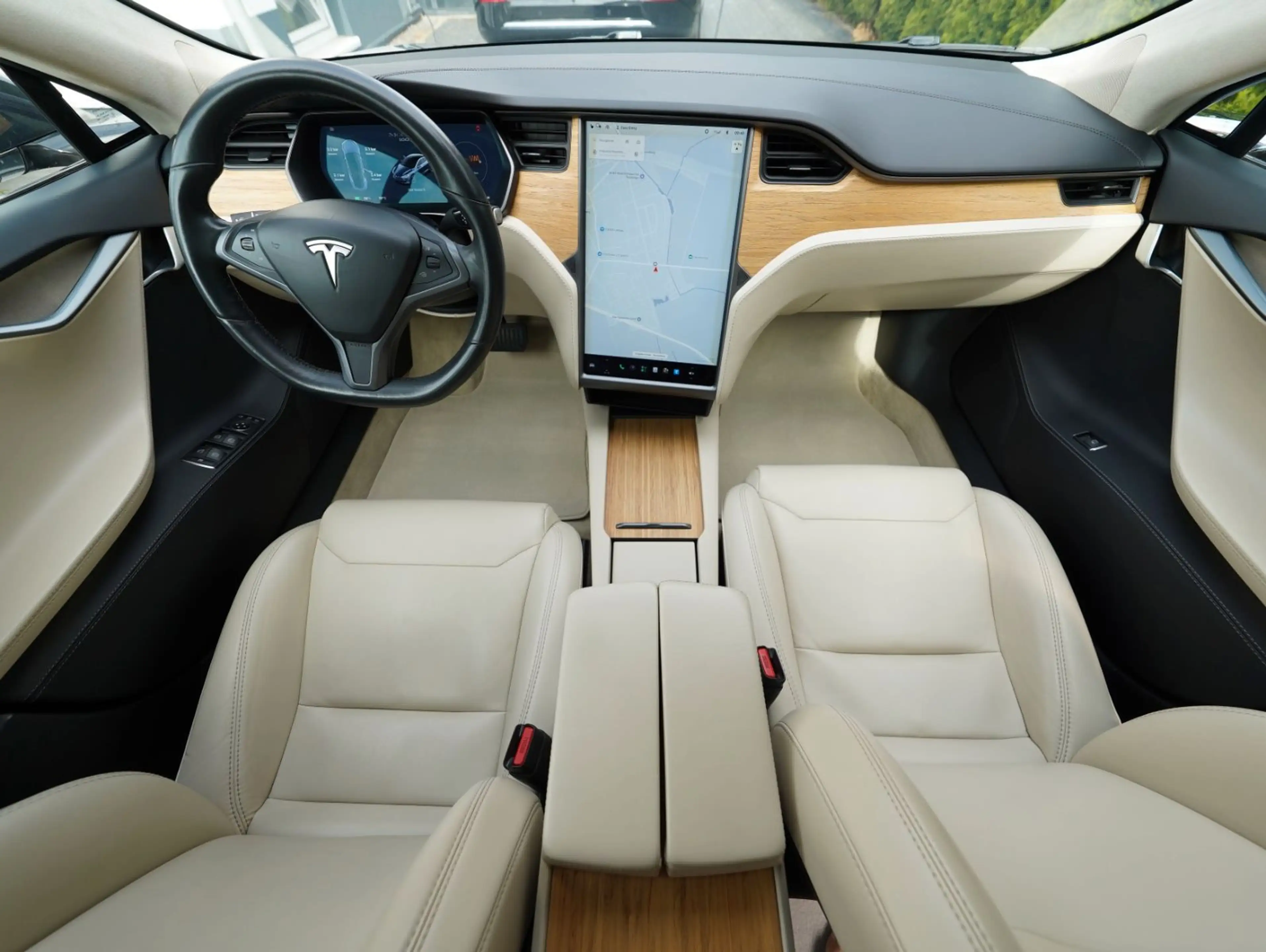 Tesla Model S 100 D Luft AHK voll — photo 6