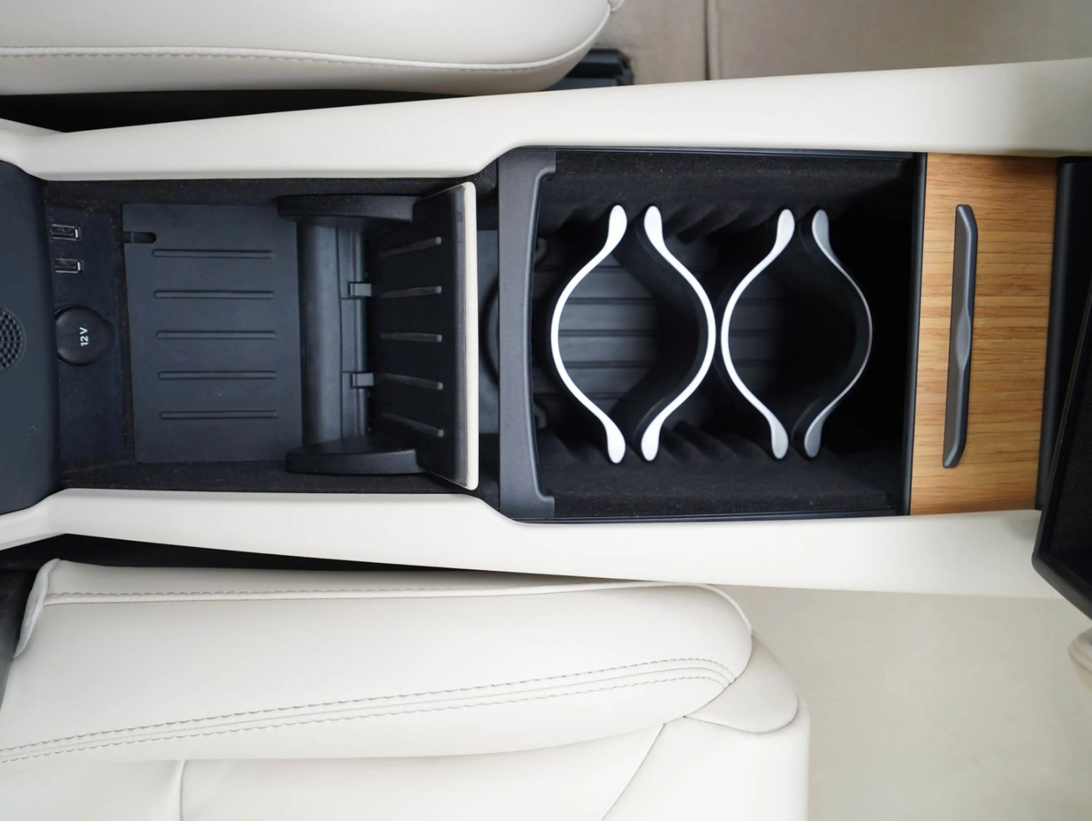 Tesla Model S 100 D Luft AHK voll — photo 11