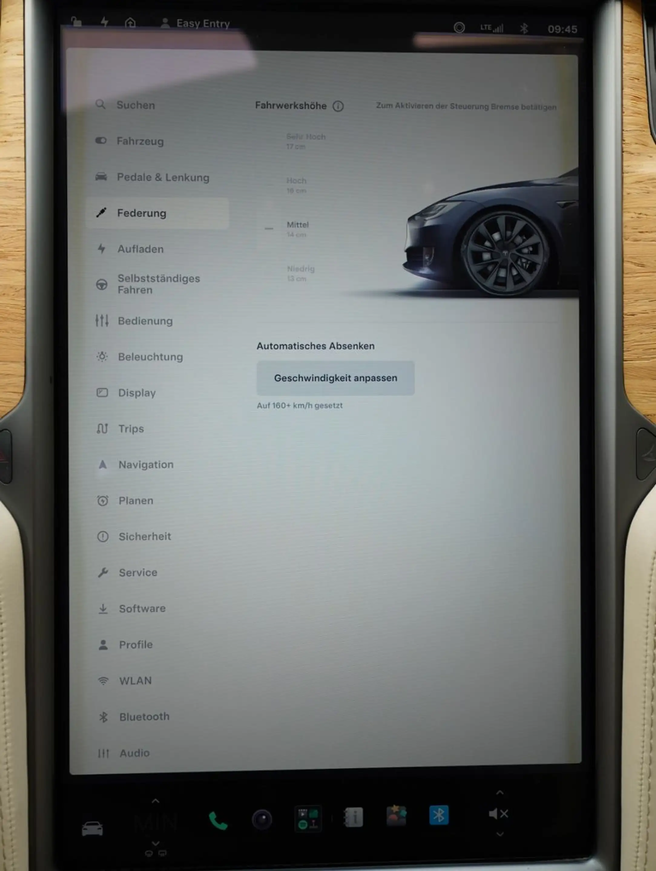 Tesla Model S 100 D Luft AHK voll — photo 14