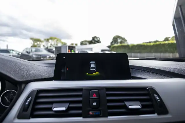 BMW 4 Series view 25