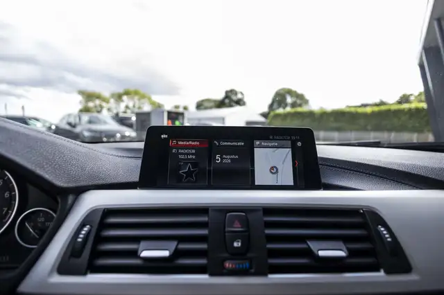 BMW 4 Series view 24