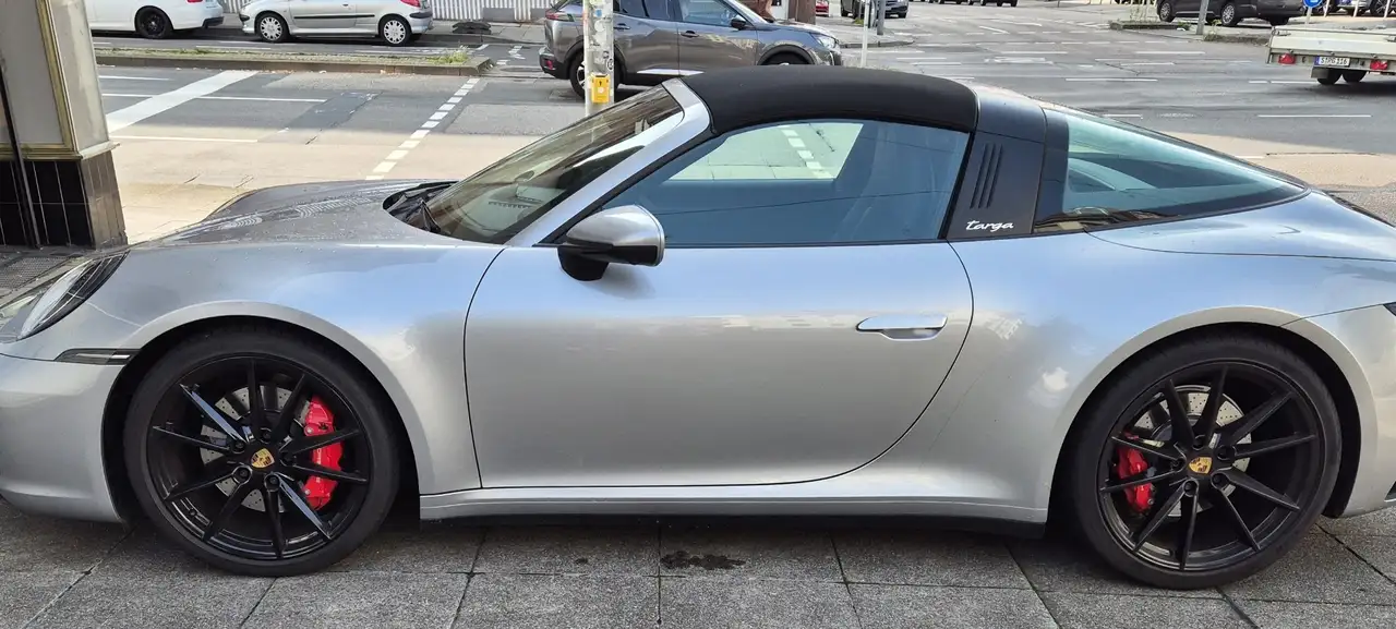 Porsche 992