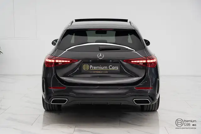 Mercedes-Benz C-Class view 15