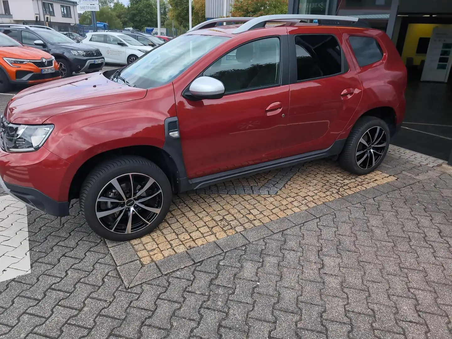 Renault Duster Urban 1.3 TCE 130 Klima PDC Kamera Navi Rot - 2