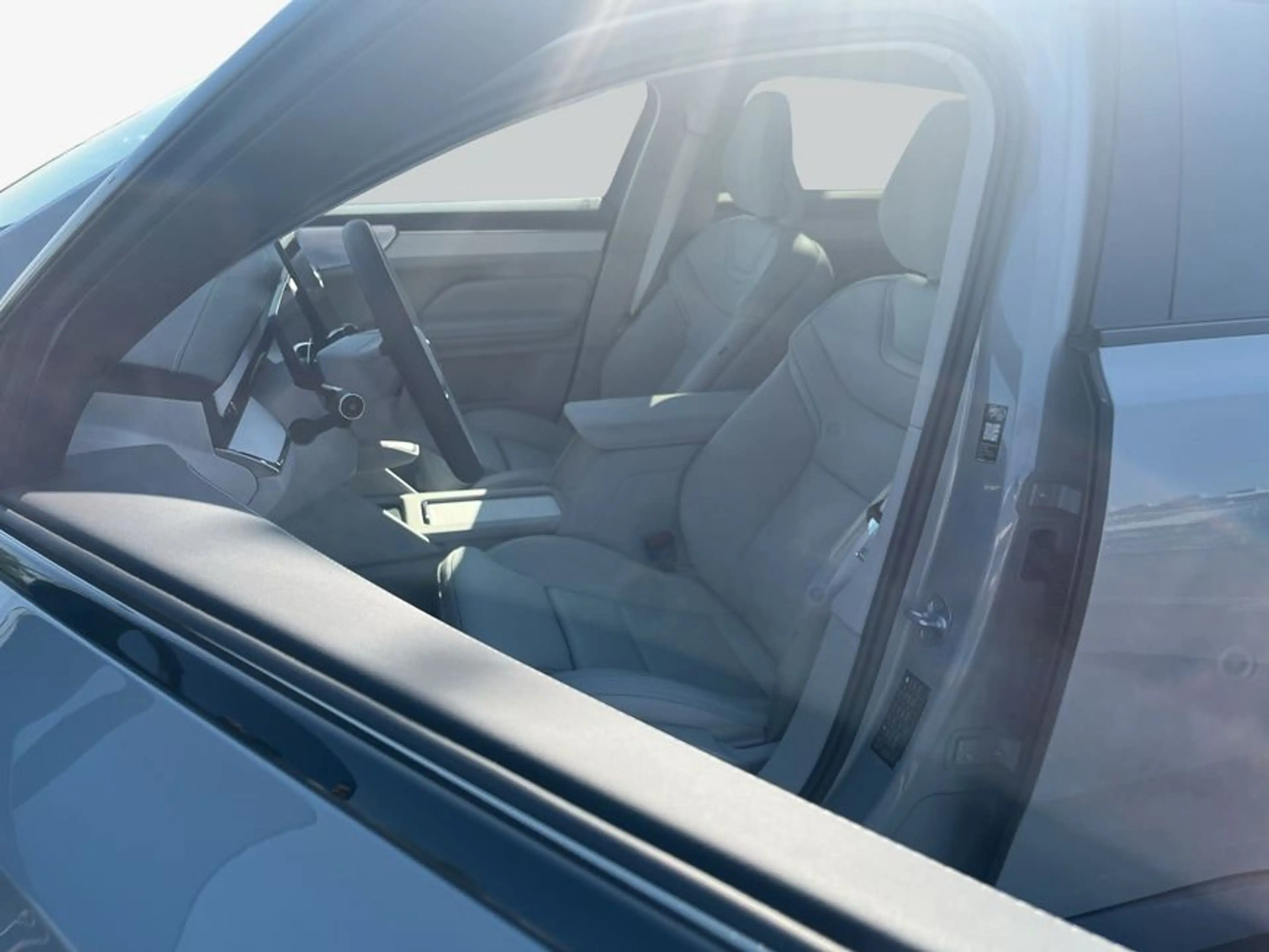 Volvo ES90 Twin Motor AWD Ultra — photo 11