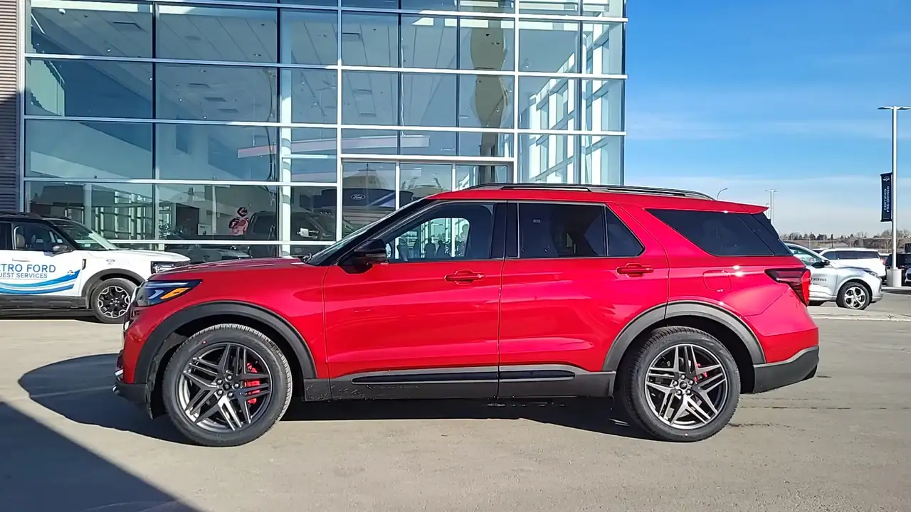 Ford Explorer снимка Ford Explorer