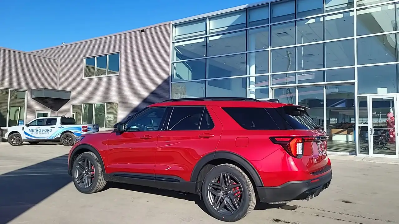 Ford Explorer снимка Ford Explorer