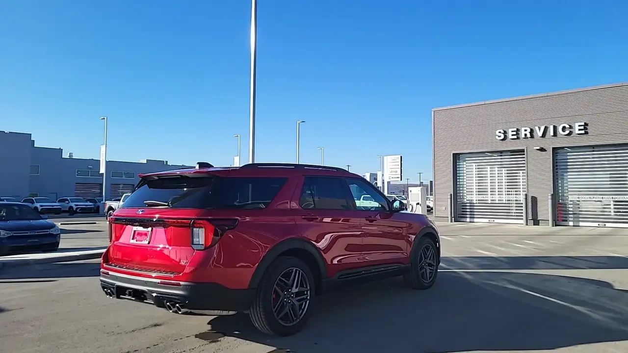 Ford Explorer снимка Ford Explorer