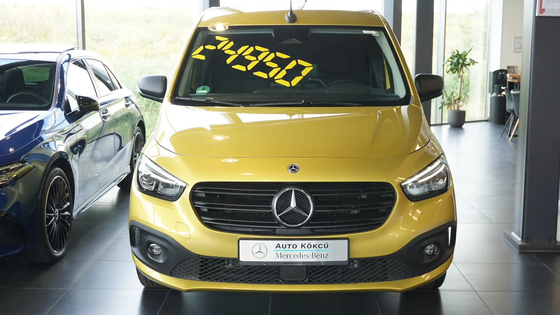 Mercedes-Benz Citan 112 CDI Pro | LED | Camera | MBUX | Apple Carplay Geel - 2