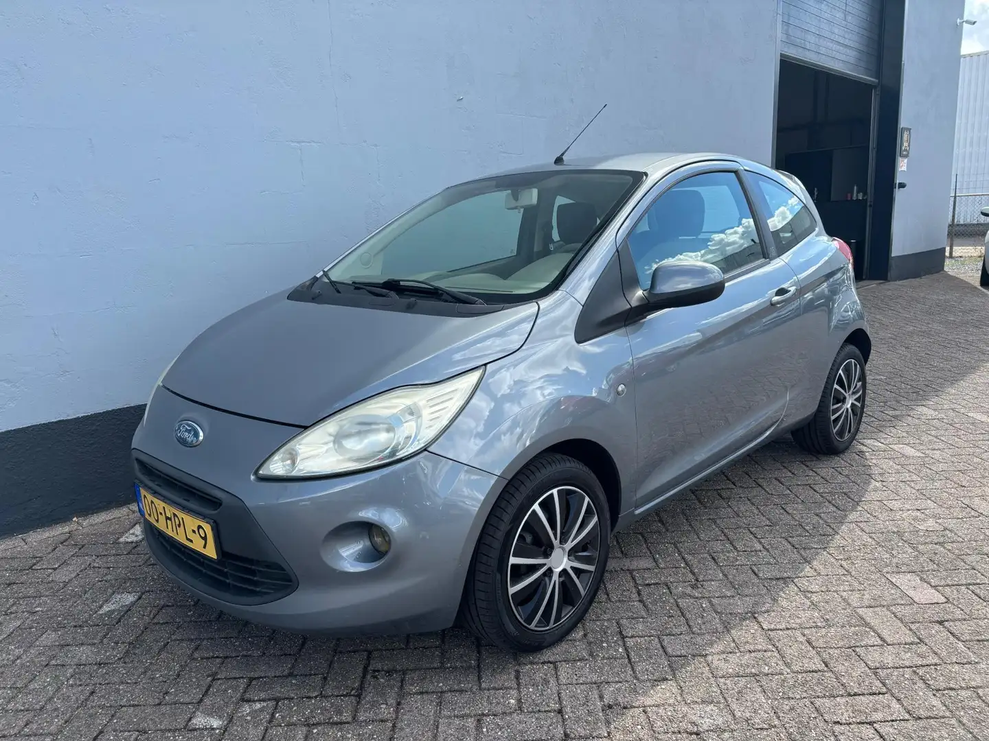 Ford Ka/Ka+ 1.2 Titanium - Airco Grau - 1