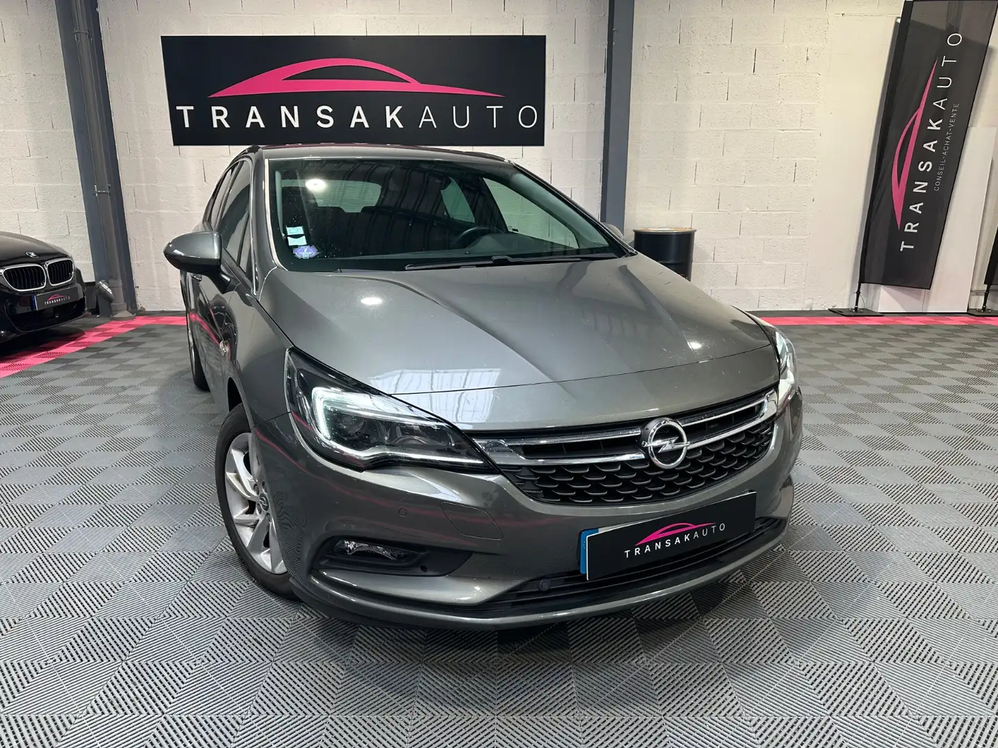 Opel Astra Innovation Gris - 1