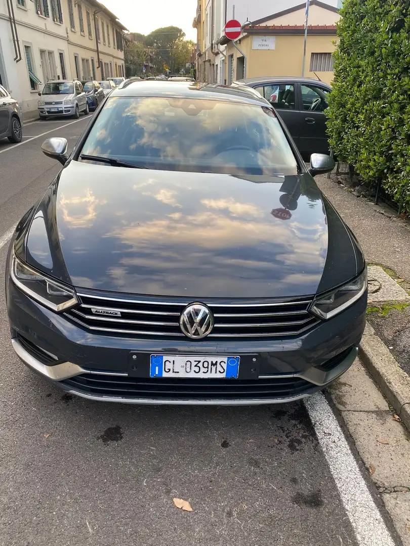 Volkswagen Passat Alltrack ⚠️ Passat Alltrack 2.0 tdi 4motion 190cv dsg 7 Сірий - 2