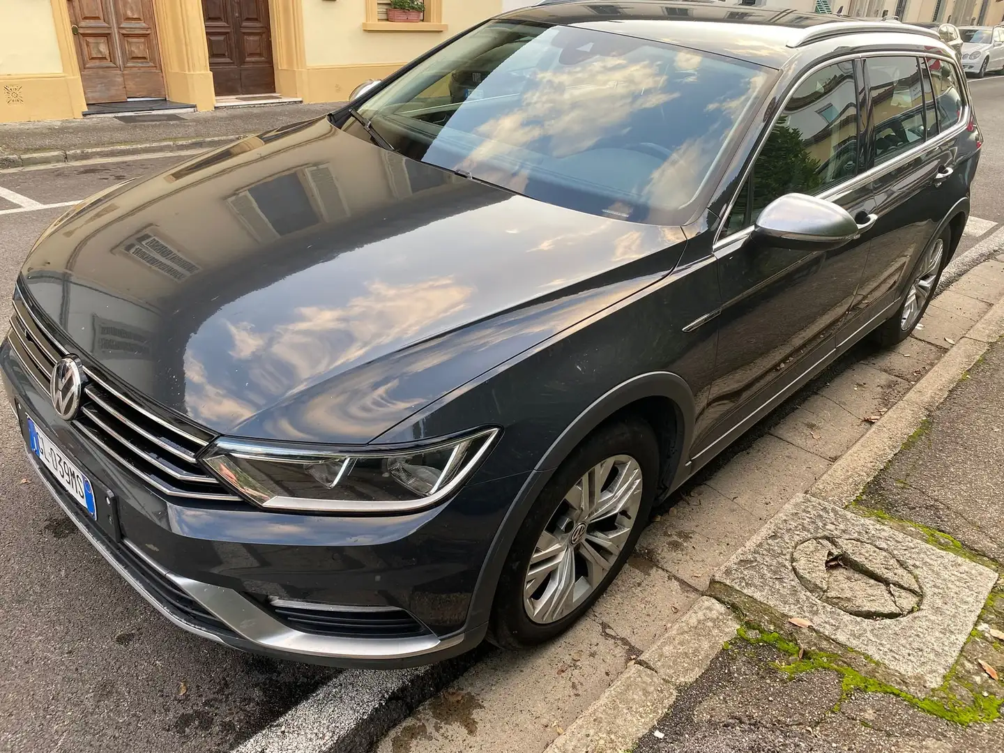 Volkswagen Passat Alltrack ⚠️ Passat Alltrack 2.0 tdi 4motion 190cv dsg 7 Сірий - 1