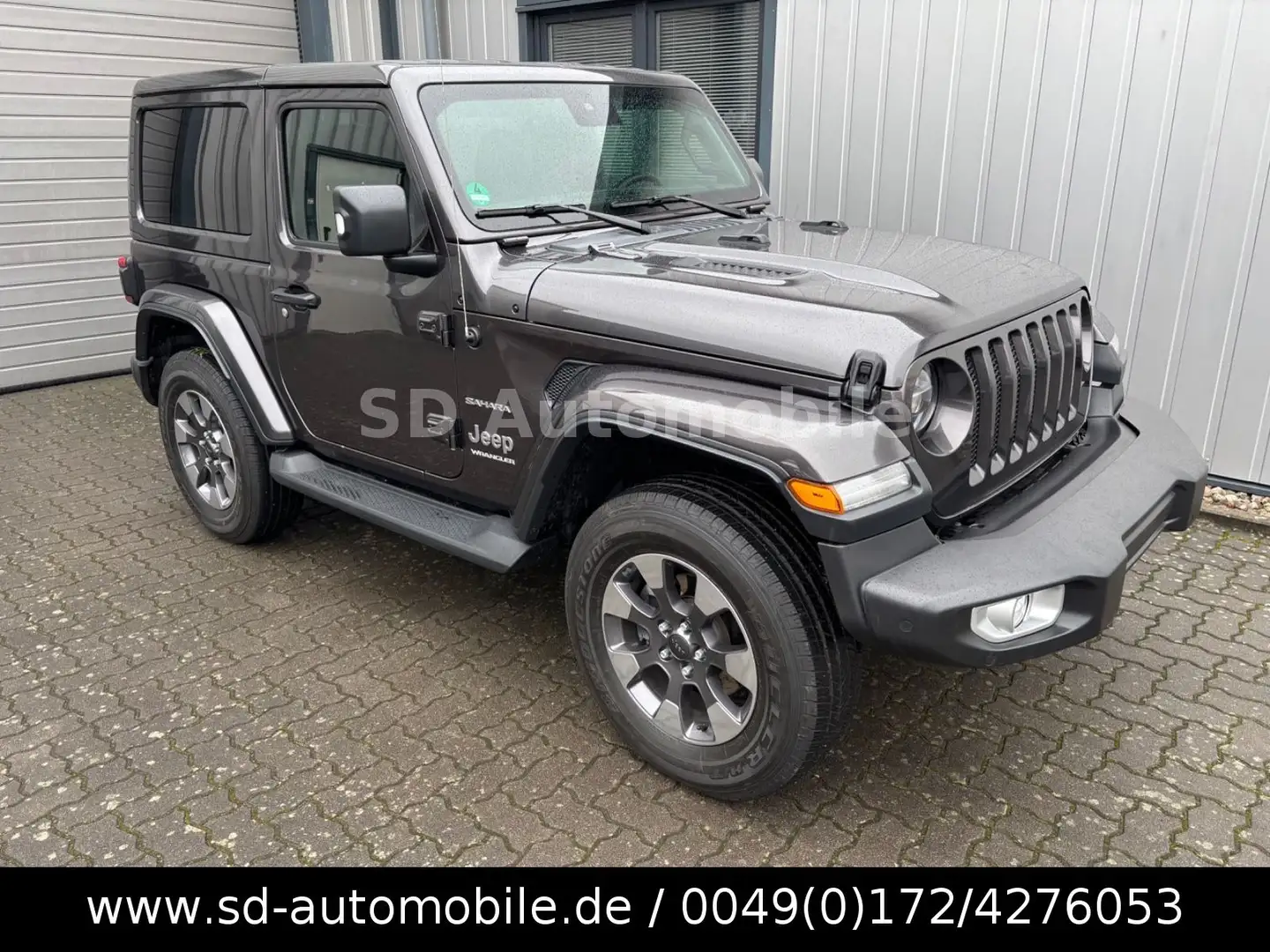 Jeep Wrangler / Wrangler Unlimited Sahara Grau - 1
