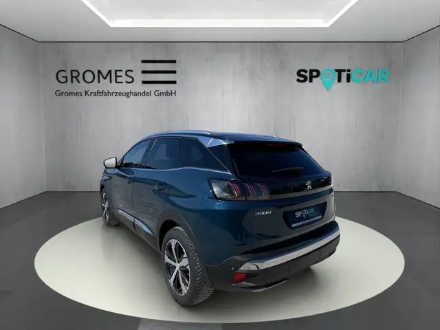 Peugeot 3008 view 5