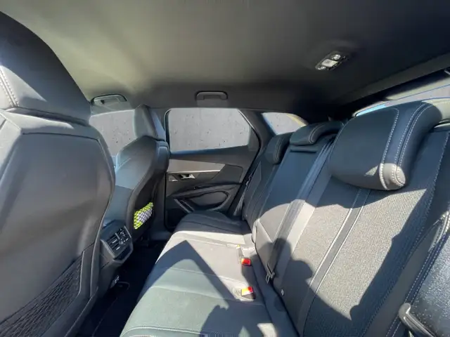 Peugeot 3008 view 8