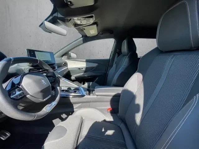 Peugeot 3008 view 9