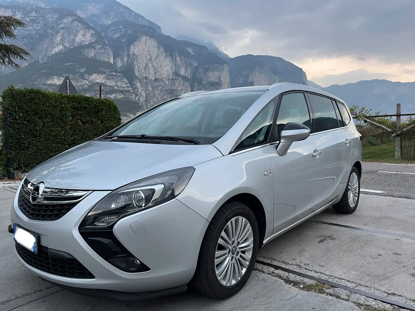 Opel Zafira Tourer 1.4 Turbo 120CV gancio Silber - 1