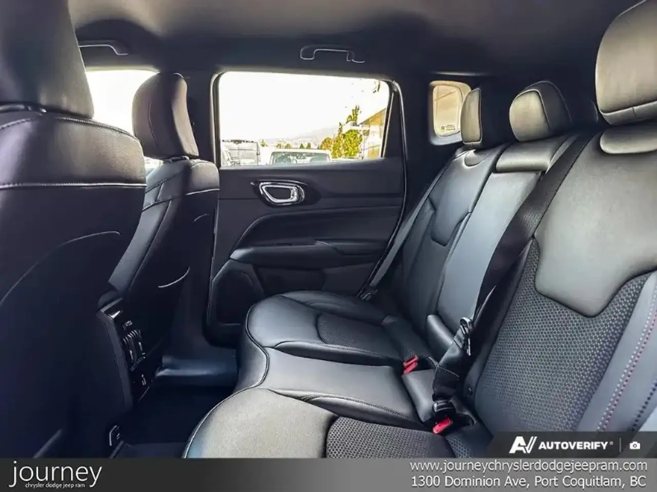 Jeep Compass снимка Jeep Compass