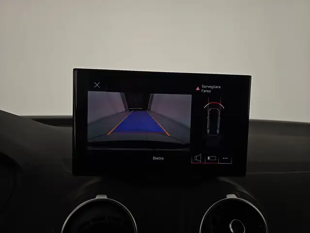 Audi Q2 view 14