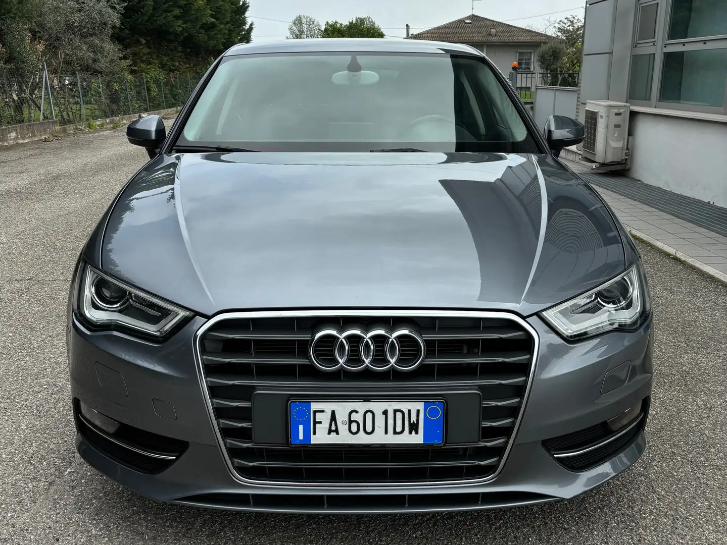 Audi A3 A3 Sportback 1.6 TDI Ambition S-tronic Grigio - 2