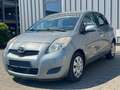 Toyota Yaris 1.3 Sol Silber - thumbnail 2