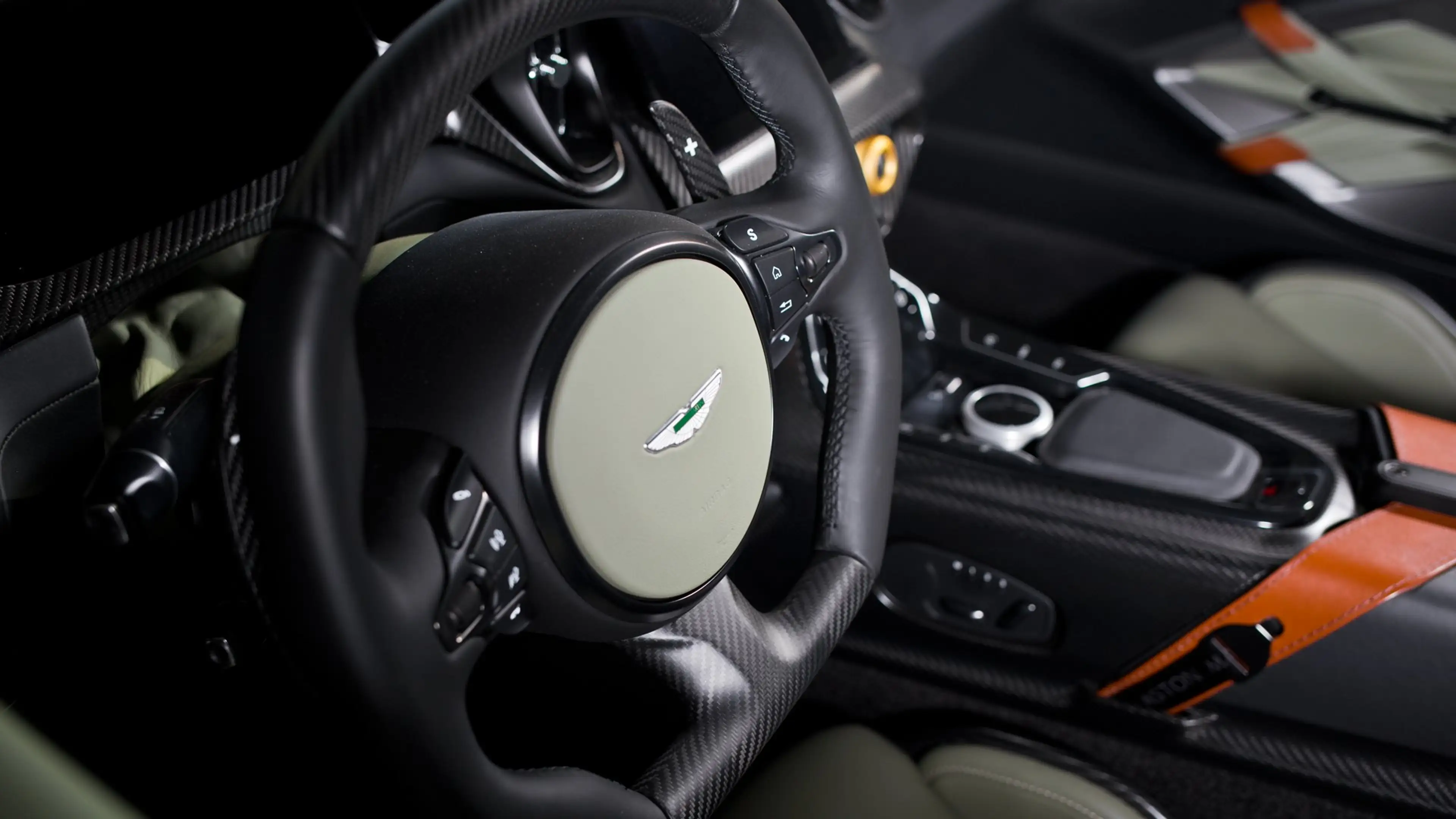 Aston Martin DB DBR22 — photo 6