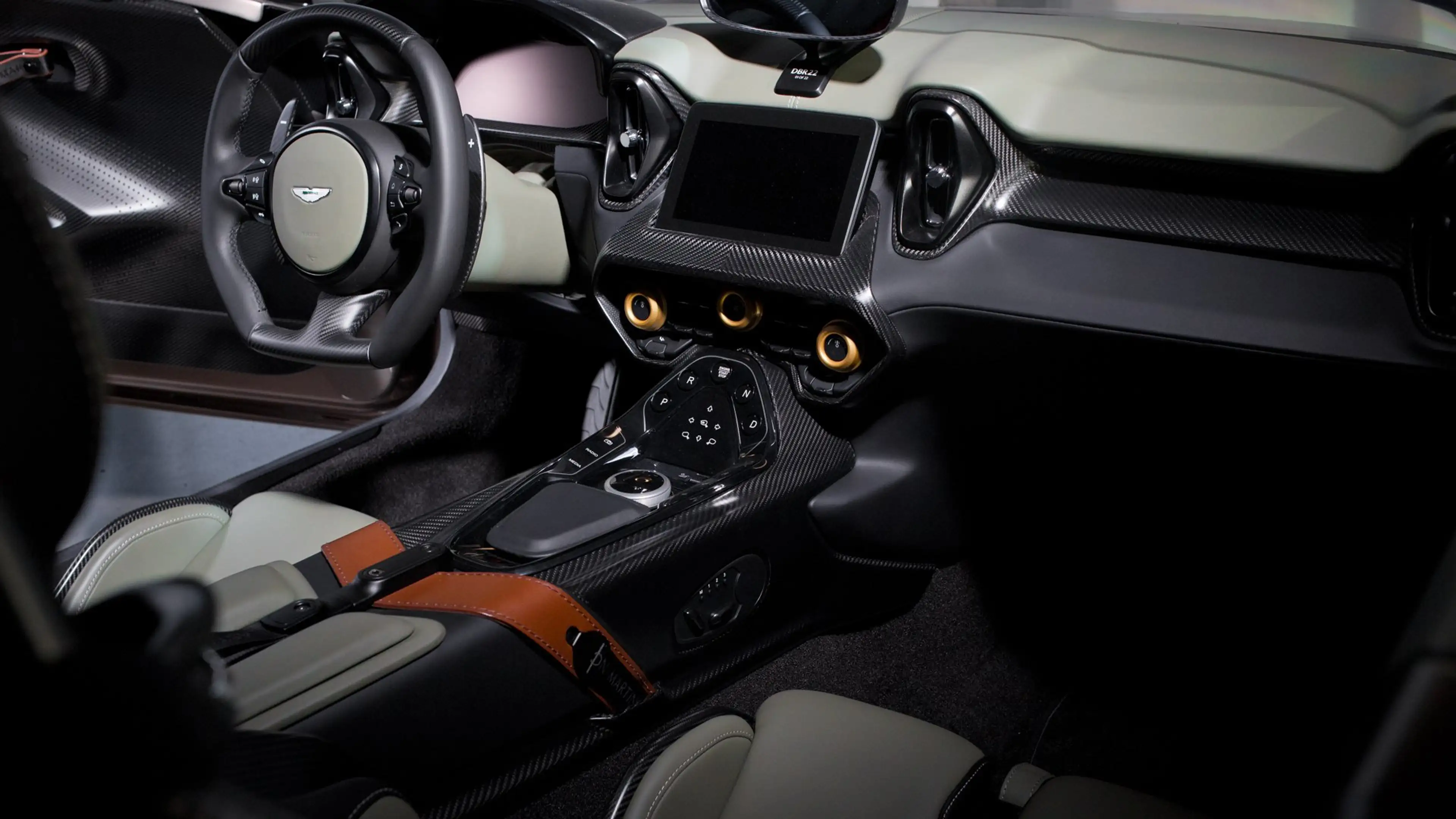 Aston Martin DB DBR22 — photo 12