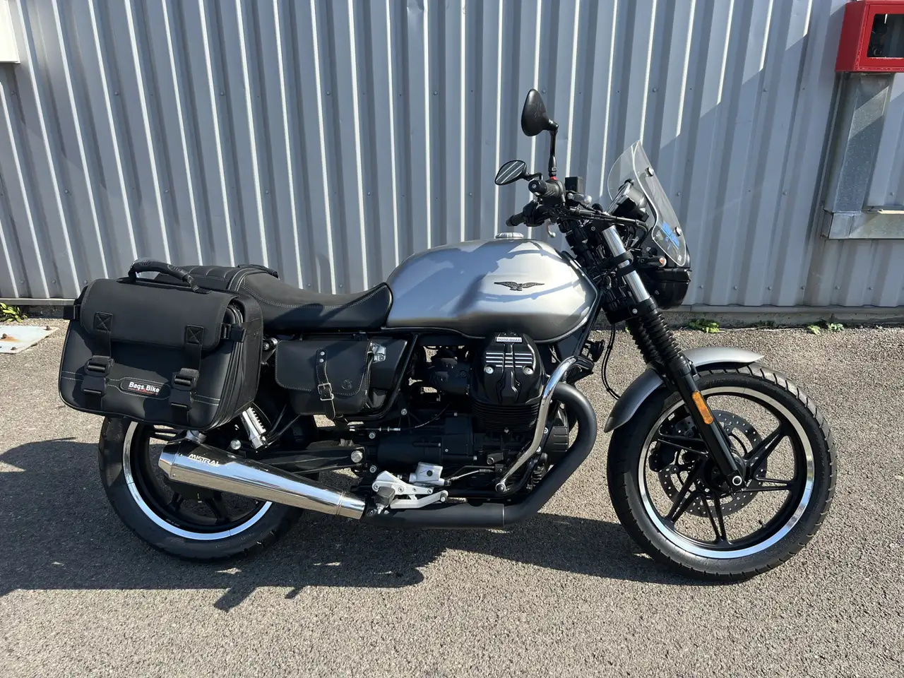 Moto Guzzi V 7