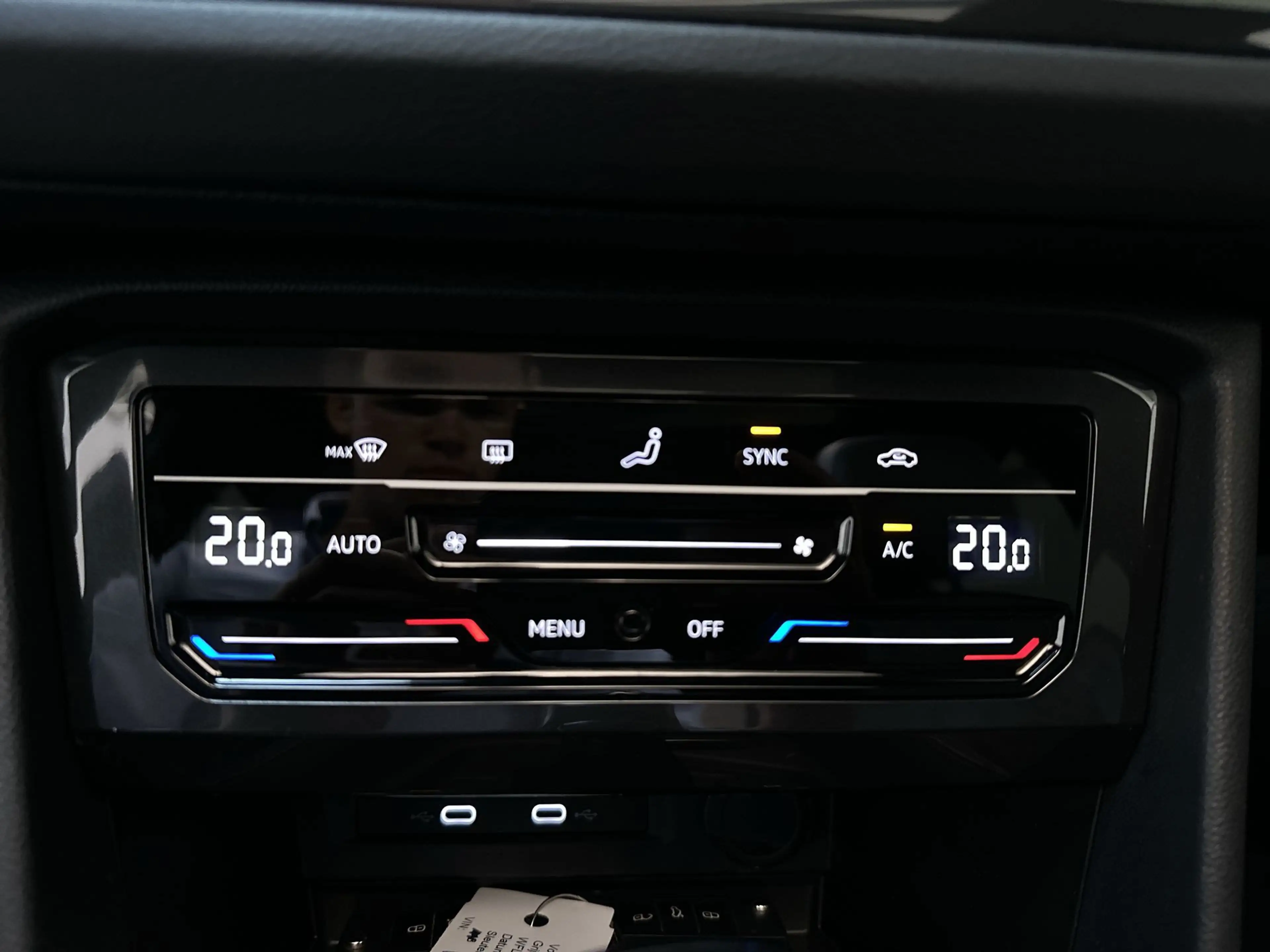Volkswagen Tiguan 1.5 TSI 150pk DSG R-Line Panoramadak Alcantara App — photo 13