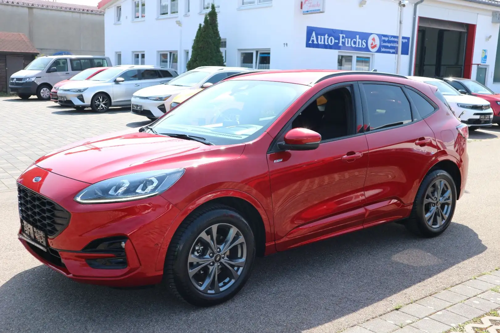 Ford Kuga ST-Line Allrad Diesel Automatik Rot - 1
