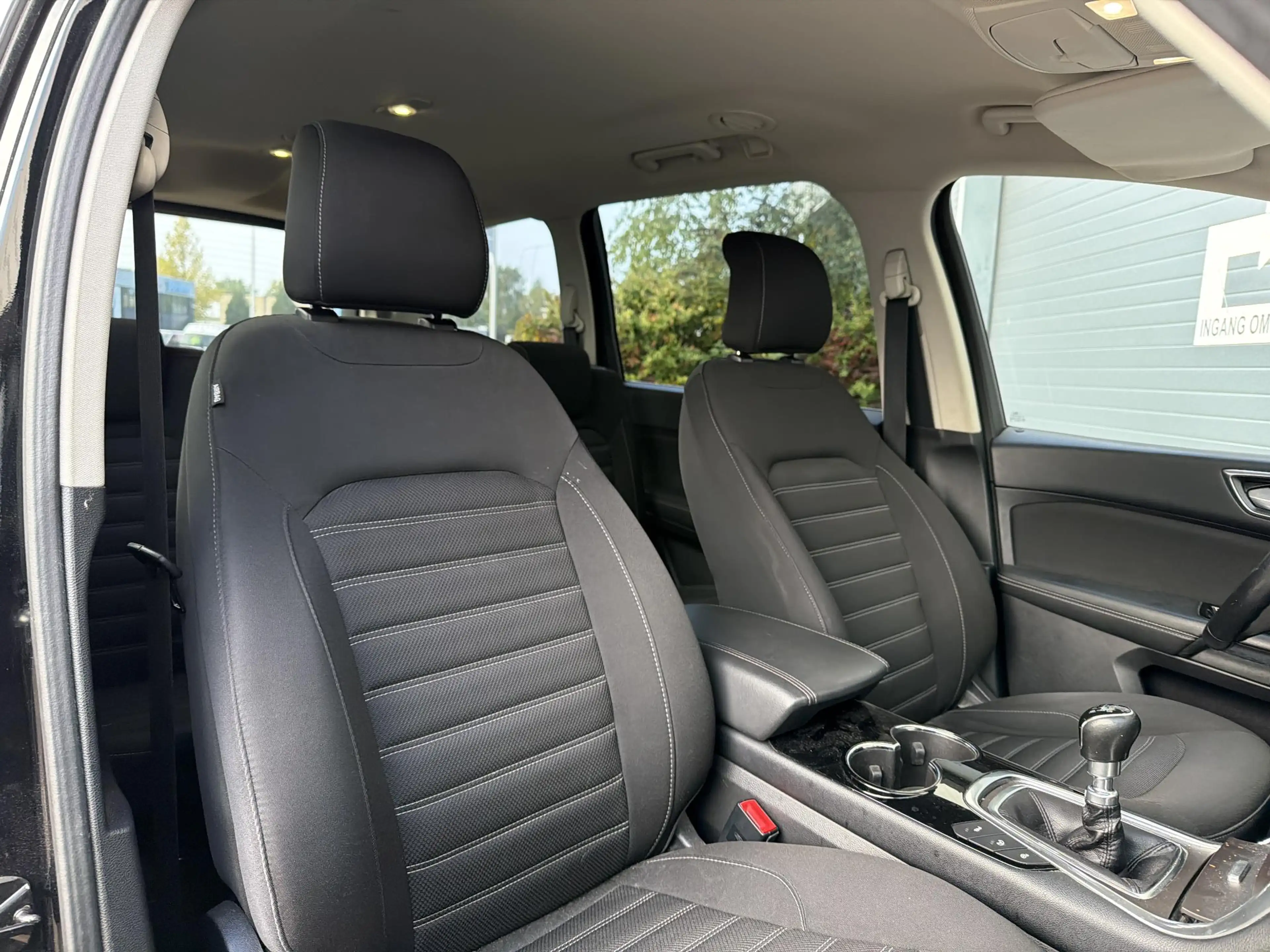 Ford Galaxy 1.5 Trend — photo 4