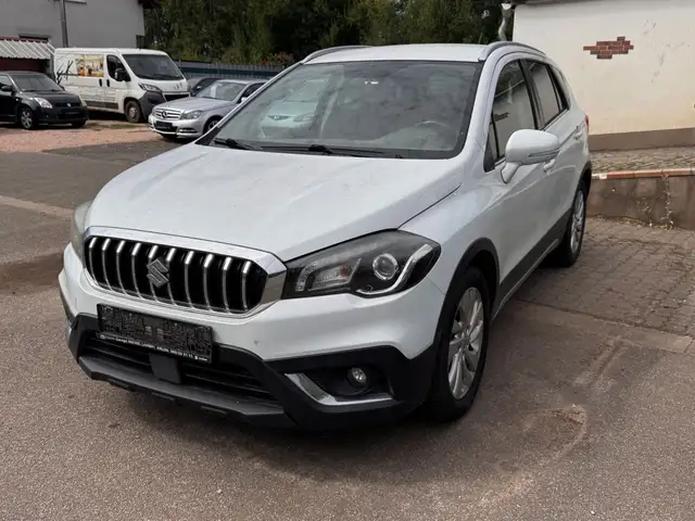 Suzuki (SX4) S-Cross