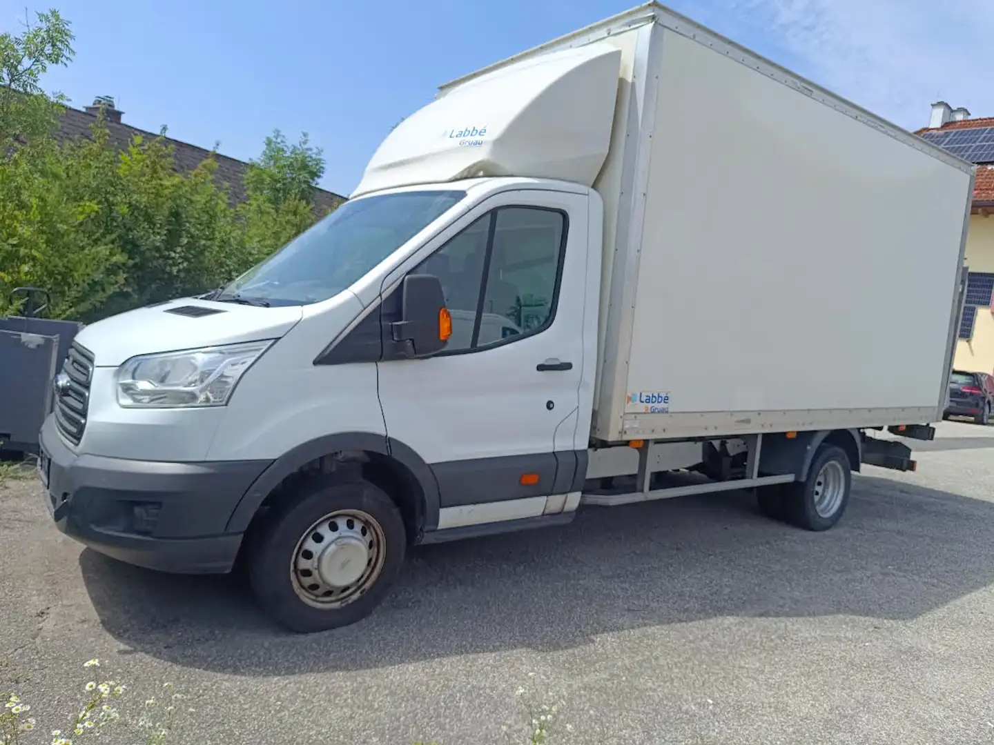 Ford Transit Kofferaufbau mit Ladebordwand Weiß - 1